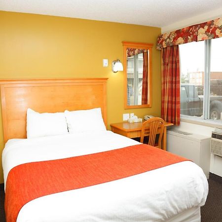 Chateau Motel Edmonton Zewnętrze zdjęcie