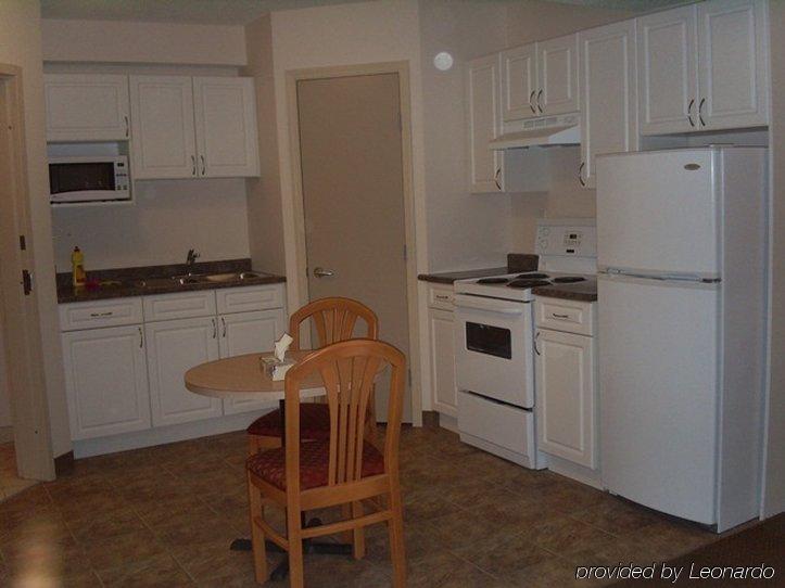 Chateau Motel Edmonton Zewnętrze zdjęcie