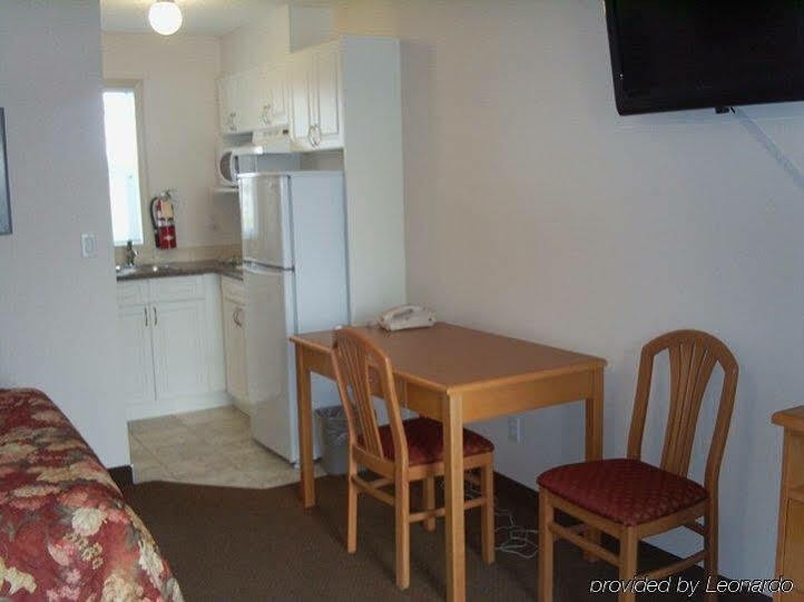 Chateau Motel Edmonton Zewnętrze zdjęcie